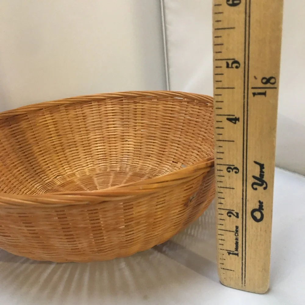 Woven Bamboo Round Basket Unisex Medium Tan Natural Boho Decor Cottagecore